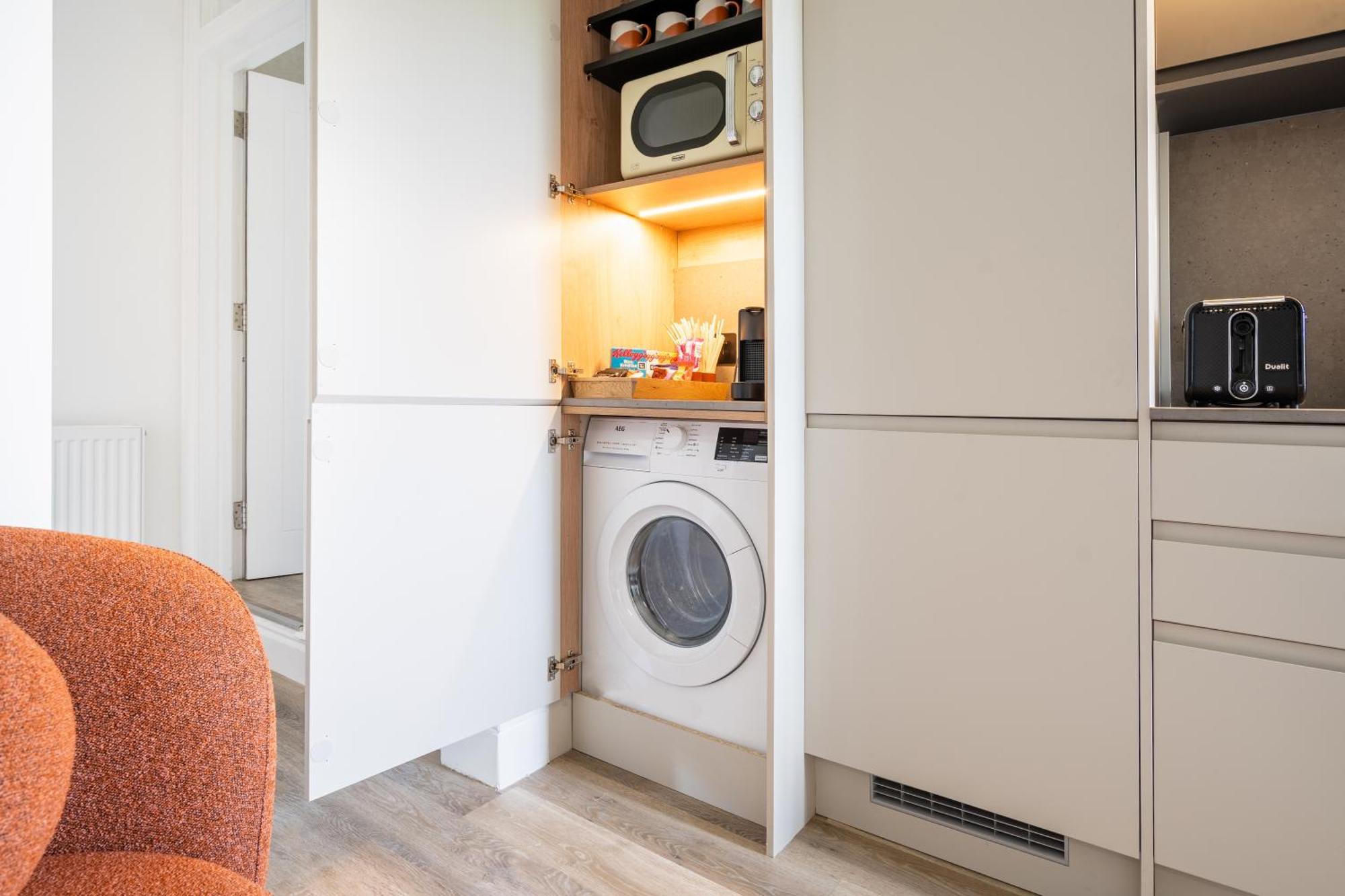 Newly Designed, 2Br Apt, 5Min From Northwood London Tube Station, Nato Hq, Ideal For Wembley, Warner Studio, Contractors Εξωτερικό φωτογραφία